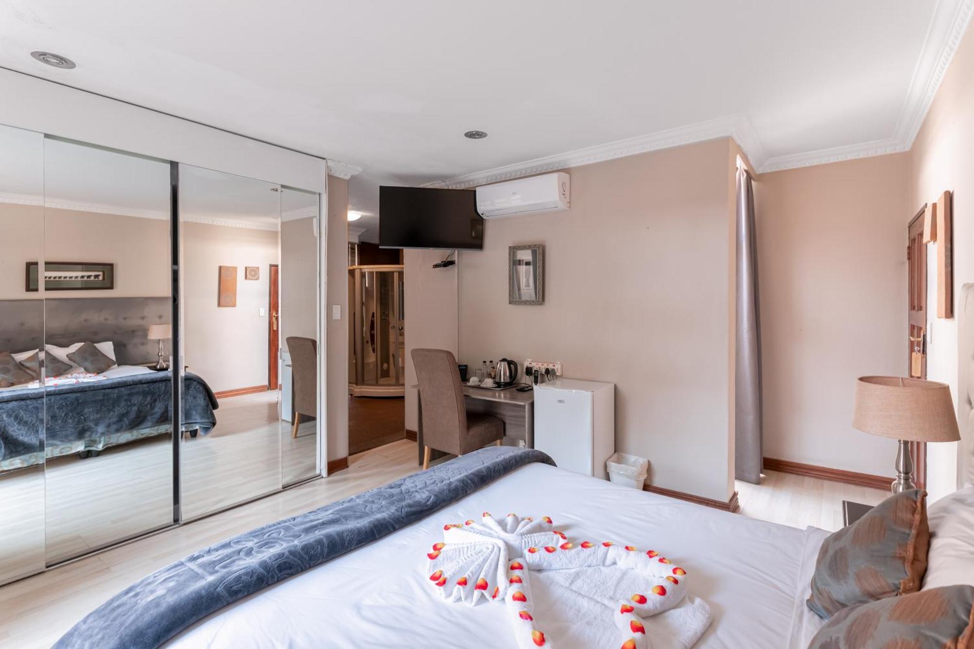Villa Africa Boutique Hotel & Spa Pretoria-Noord Buitenkant foto