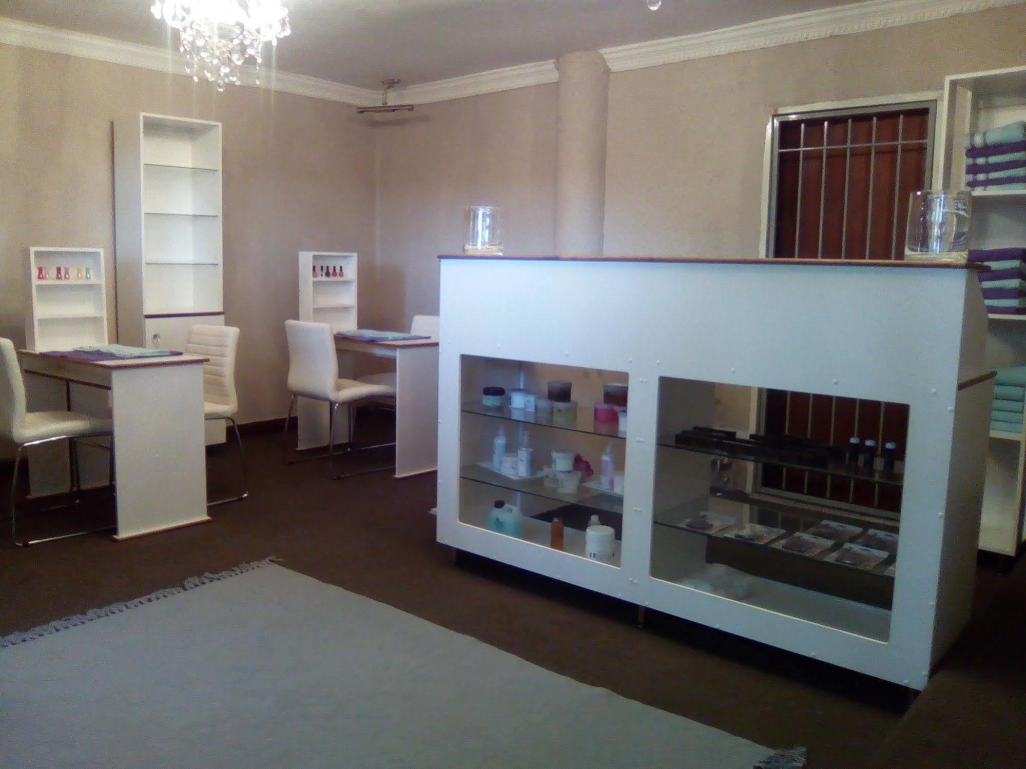Villa Africa Boutique Hotel & Spa Pretoria-Noord Buitenkant foto