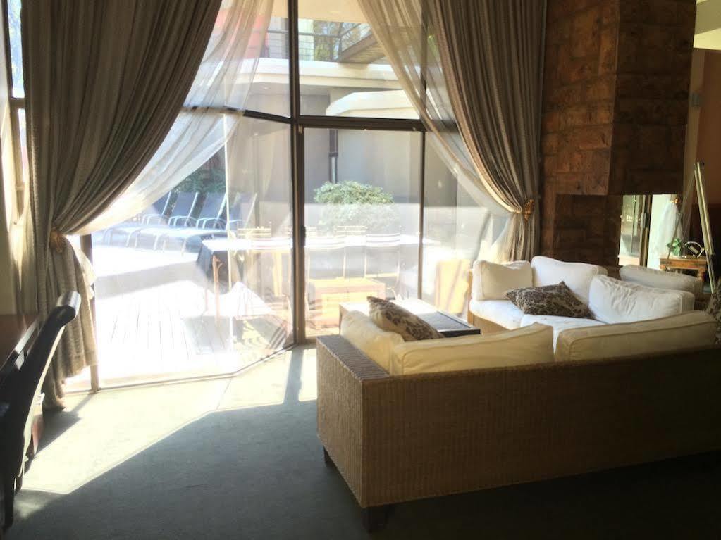 Villa Africa Boutique Hotel & Spa Pretoria-Noord Buitenkant foto