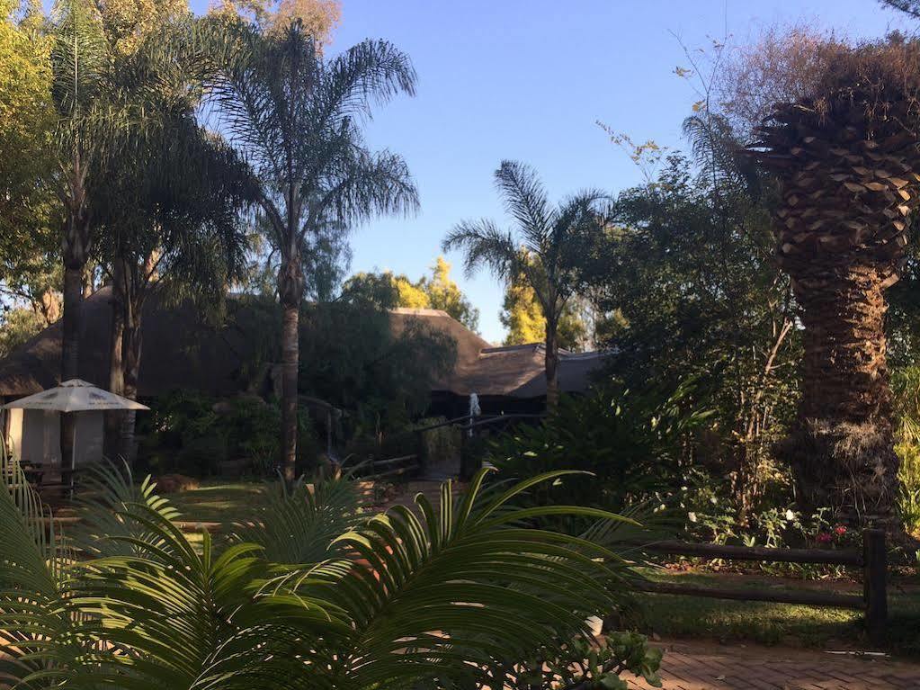 Villa Africa Boutique Hotel & Spa Pretoria-Noord Buitenkant foto
